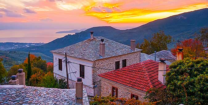 Τα ελληνικά χωριά που θα σου κλέψουν την καρδιά