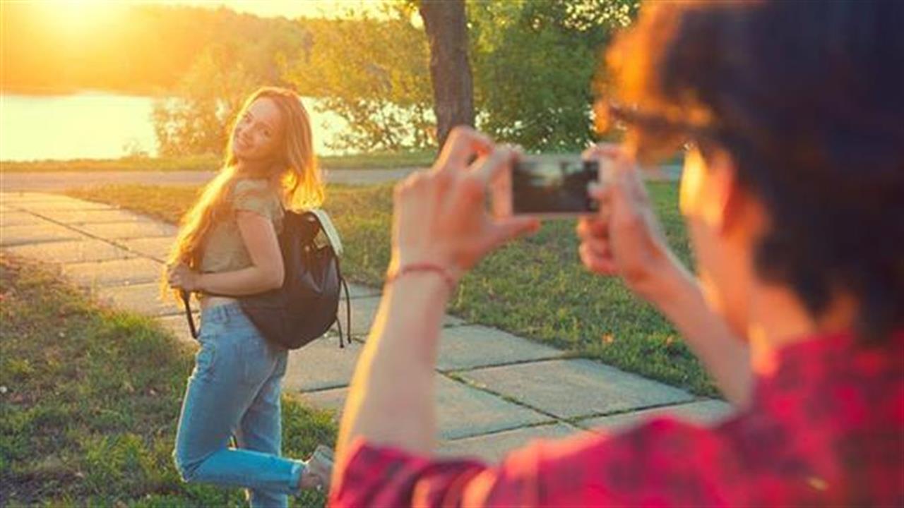 Πώς να βγαίνετε πάντα ωραίοι στις φωτογραφίες