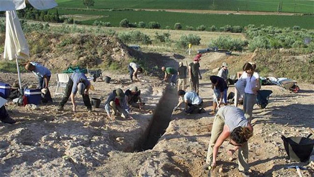 Γιγάντιος αρχαίος τάφος βρέθηκε στον Ορχομενό