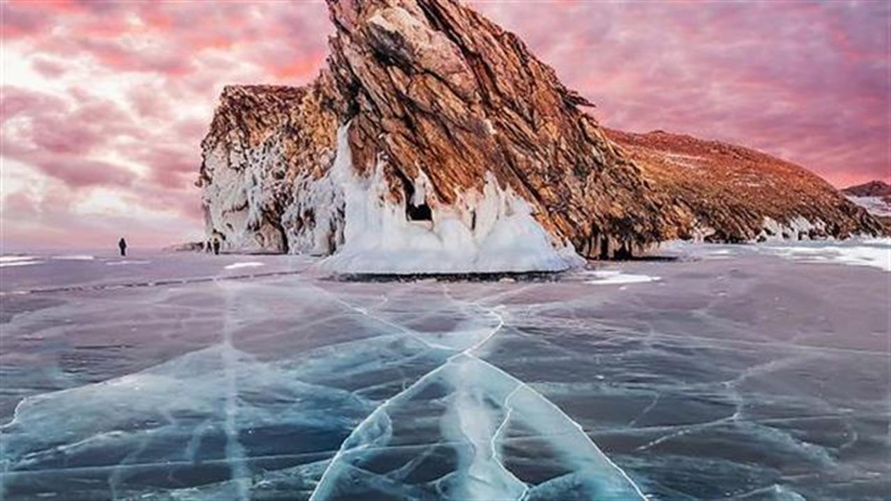 Απίστευτες φωτογραφίες της βαθύτερης λίμνης του κόσμου