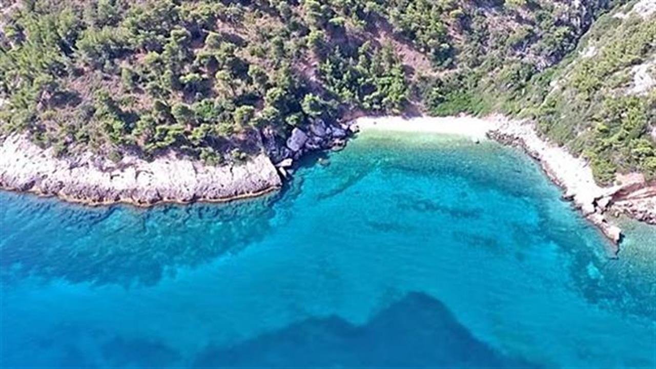Αυτές τις «μυστικές» παραλίες της Αττικής τις ξέρεις;