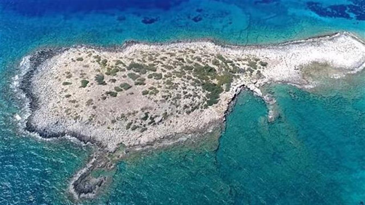 Ένα άγνωστο νησάκι στην Ελλάδα που μοιάζει απίστευτα με την Κύπρο