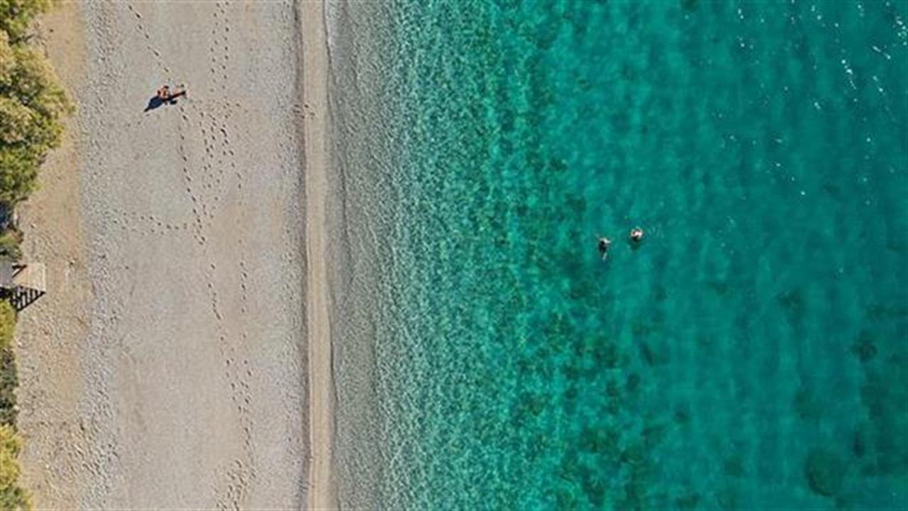Οι ωραιότερες παραλίες της Αττικής για τις πρώτες βουτιές
