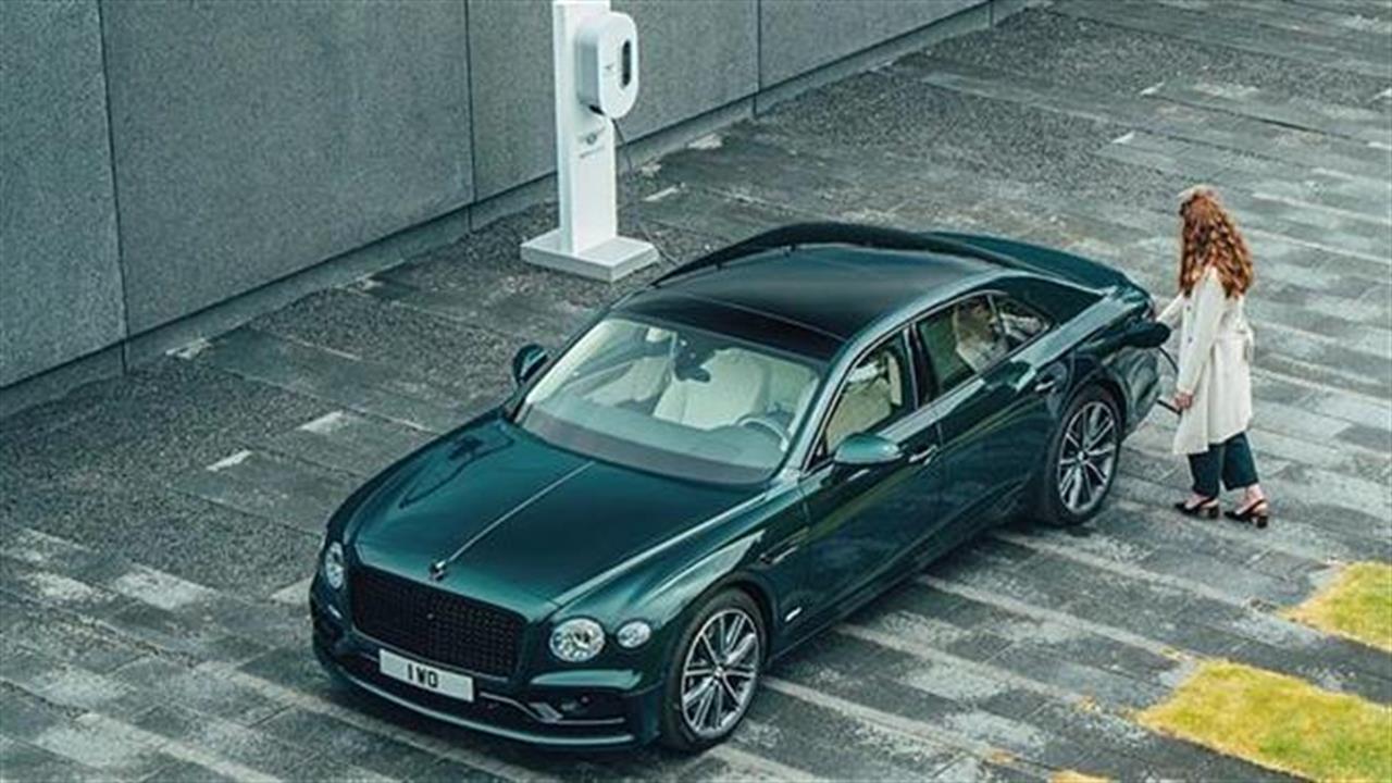 Bentley Flying Spur Hybrid: 544 ίπποι!