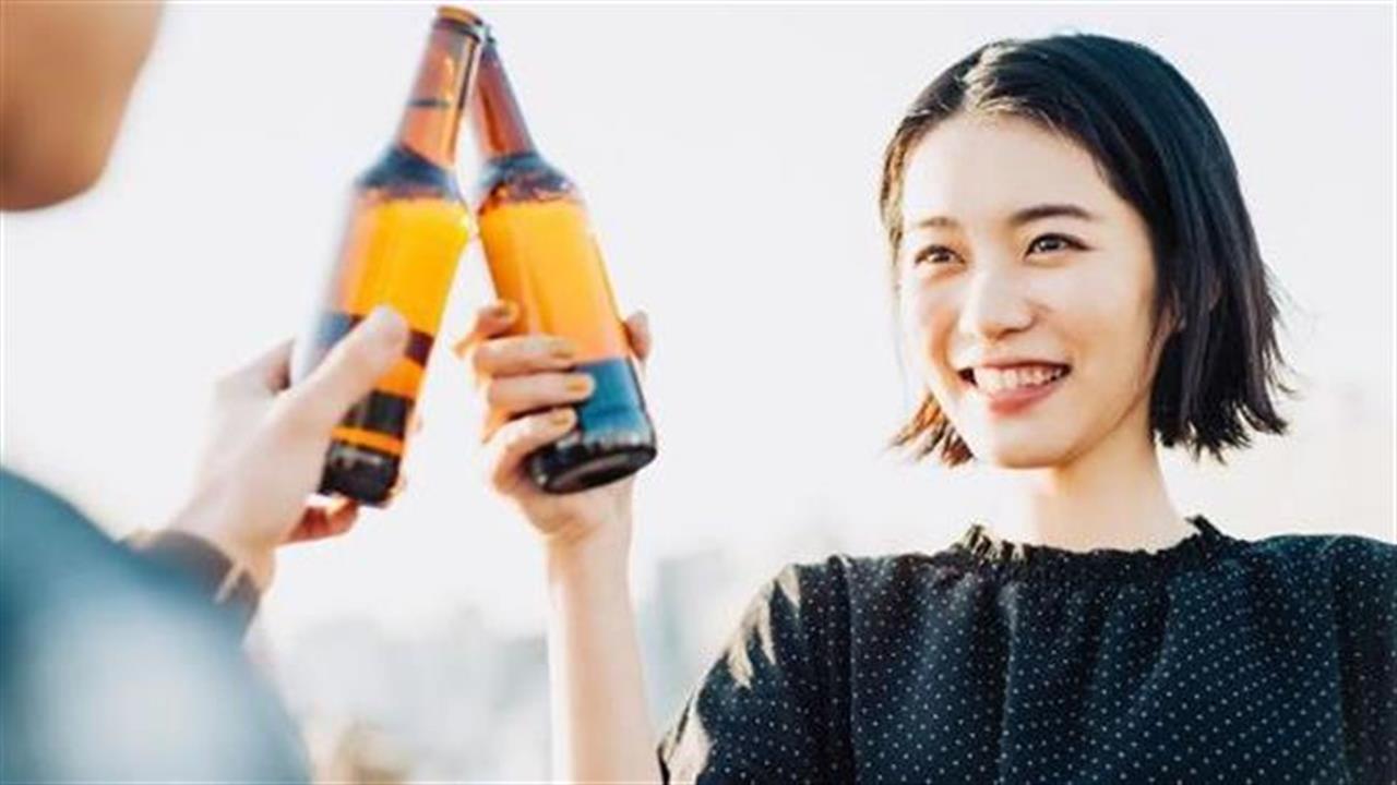 Γιατί η Ιαπωνία ζητά από τους νέους να πίνουν περισσότερο αλκοόλ;