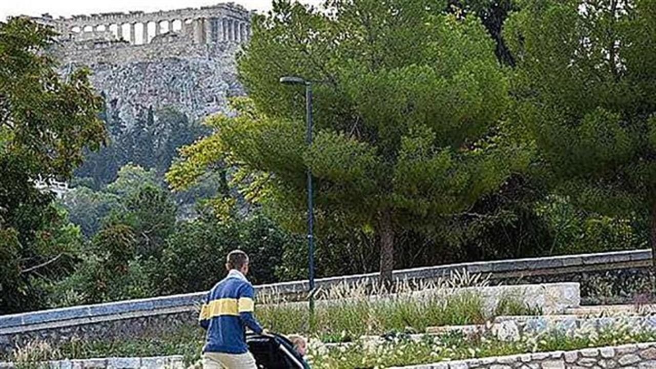 Η ιστορική πλατεία Θησείου μεταμορφώθηκε