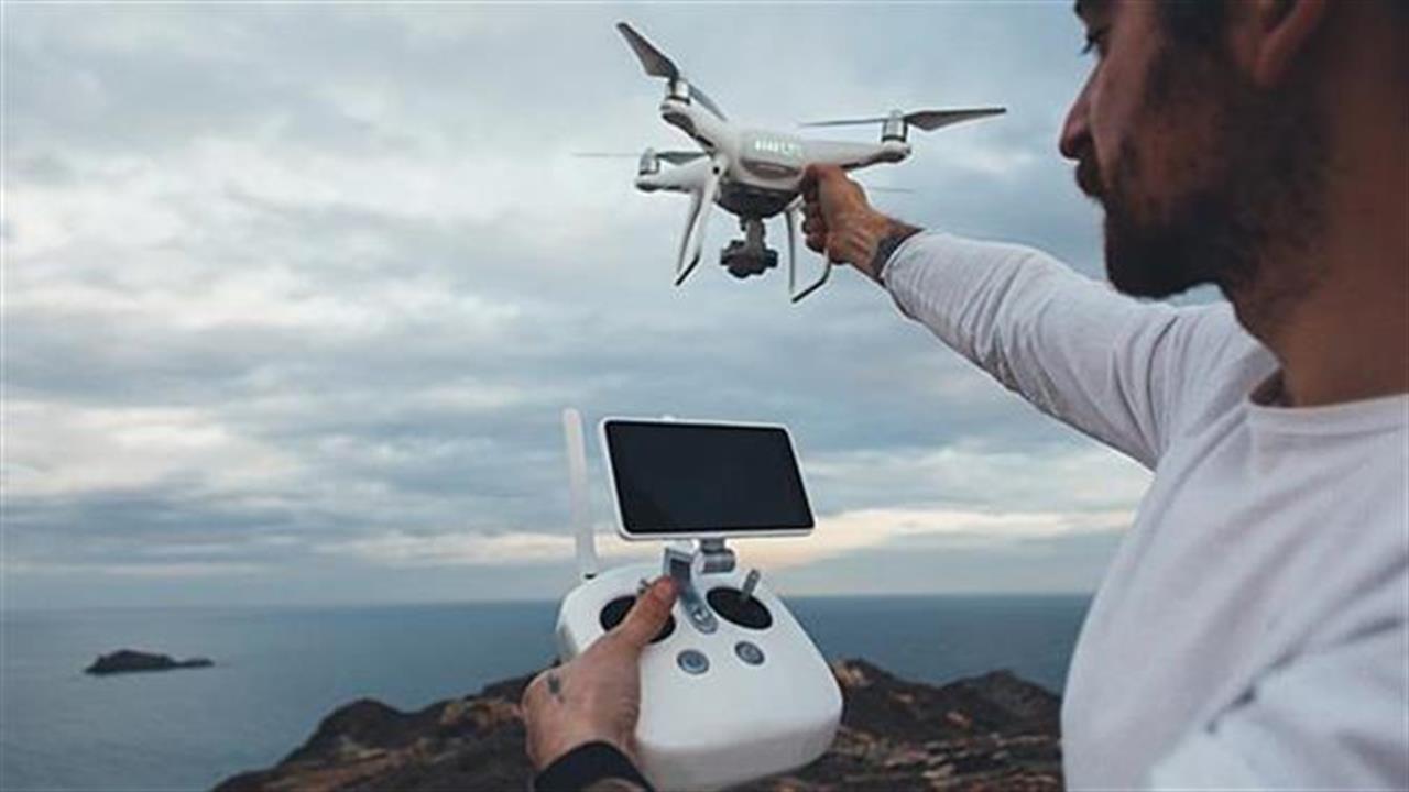Mπορείς να πετάξεις ένα FPV drone χωρίς ειδικά γυαλιά;