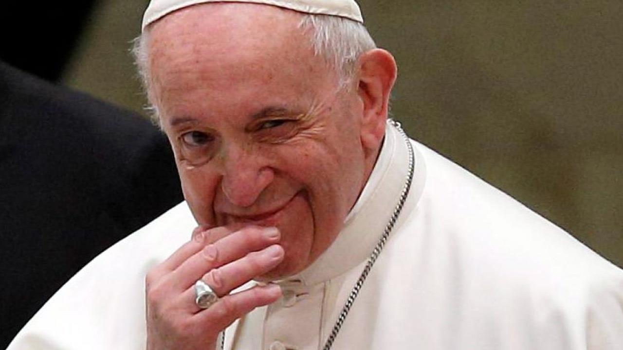 Ο Πάπας Φραγκίσκος επιστρέφει στην Ελλάδα τρία γλυπτά του Παρθενώνα