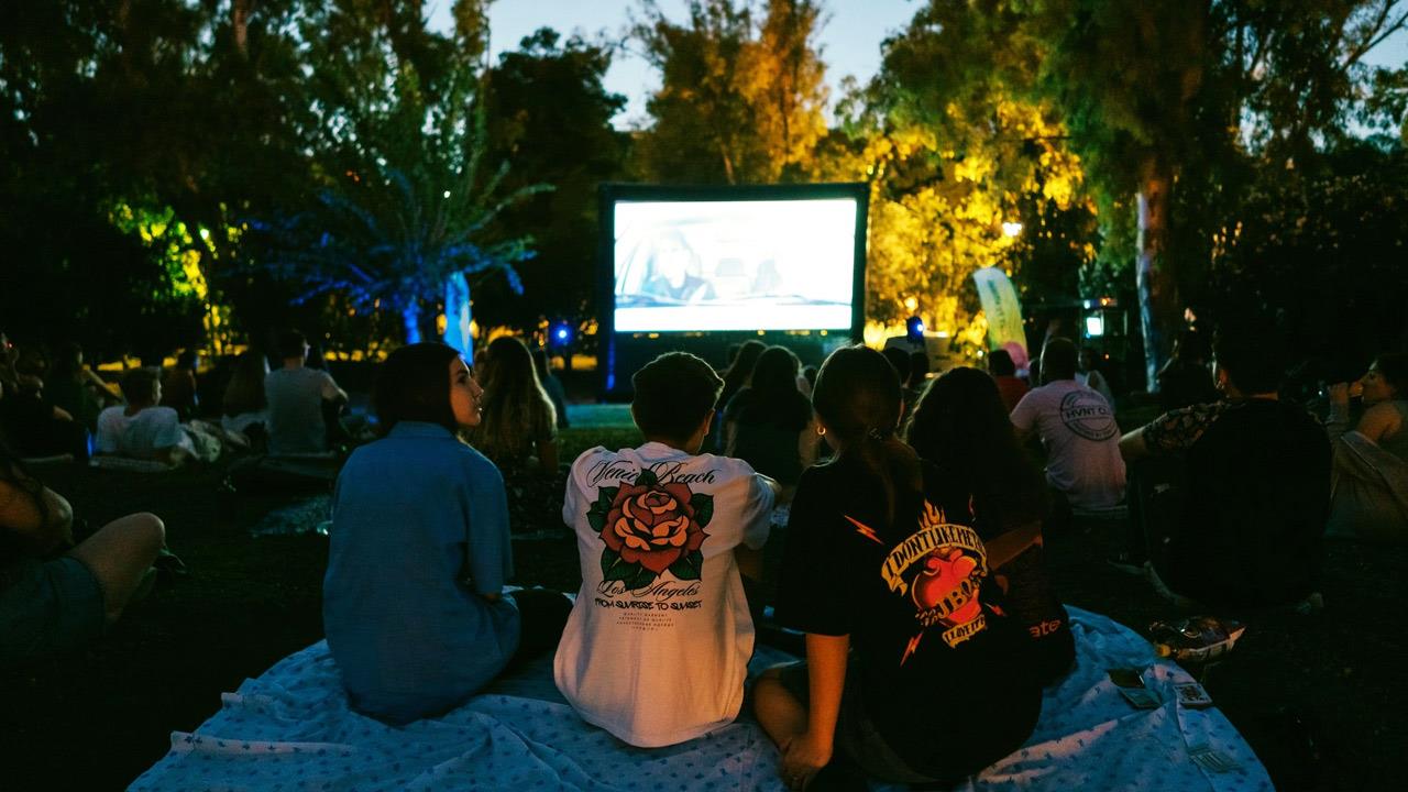 Το Πάρκο Ελευθερίας μετατρέπεται σε δωρεάν θερινό σινεμά