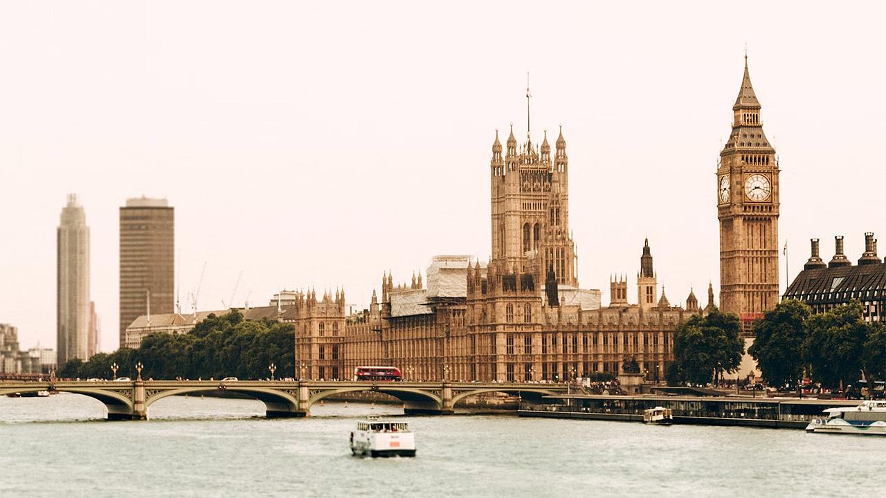 Πέρα από το Λονδίνο: Ημερήσιες εξορμήσεις σε απόσταση αναπνοής από τη διάσημη πρωτεύουσα