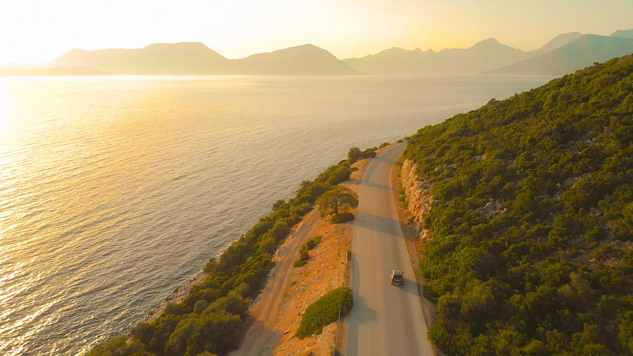 3 καταπληκτικά ταξίδια με αυτοκίνητο στην Ελλάδα