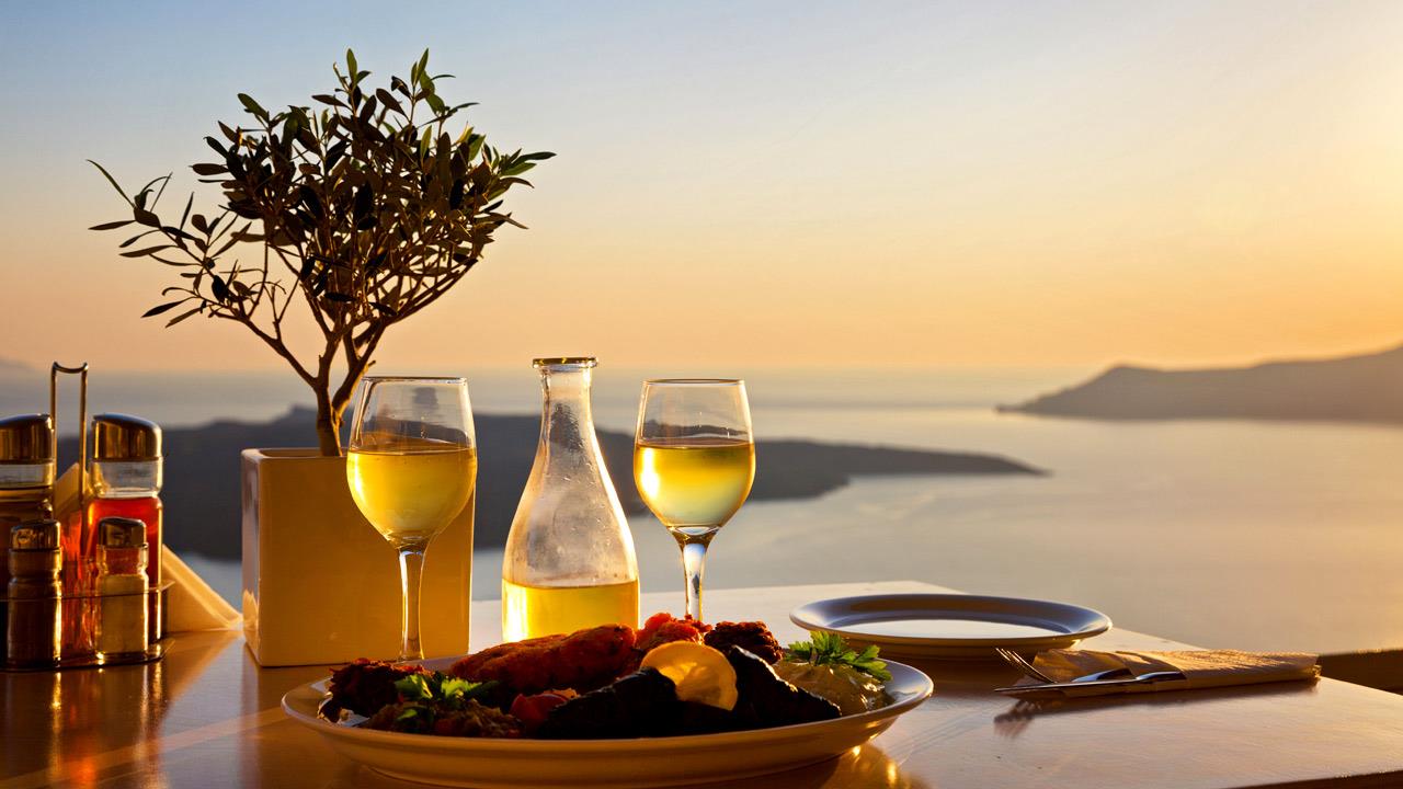 Κορυφαίοι προορισμοί για τους λάτρεις του κρασιού: Η Ελλάδα στο top10