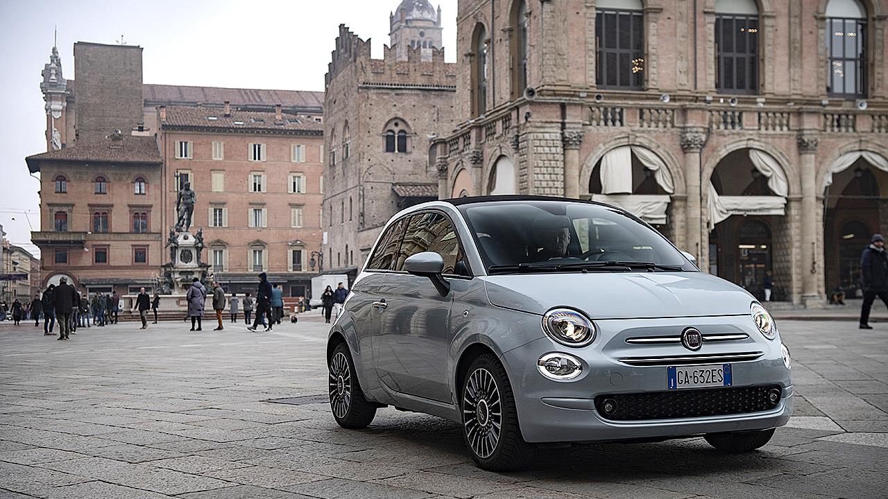Φθηνότερα τα Fiat 500 Hybrid και Panda Hybrid