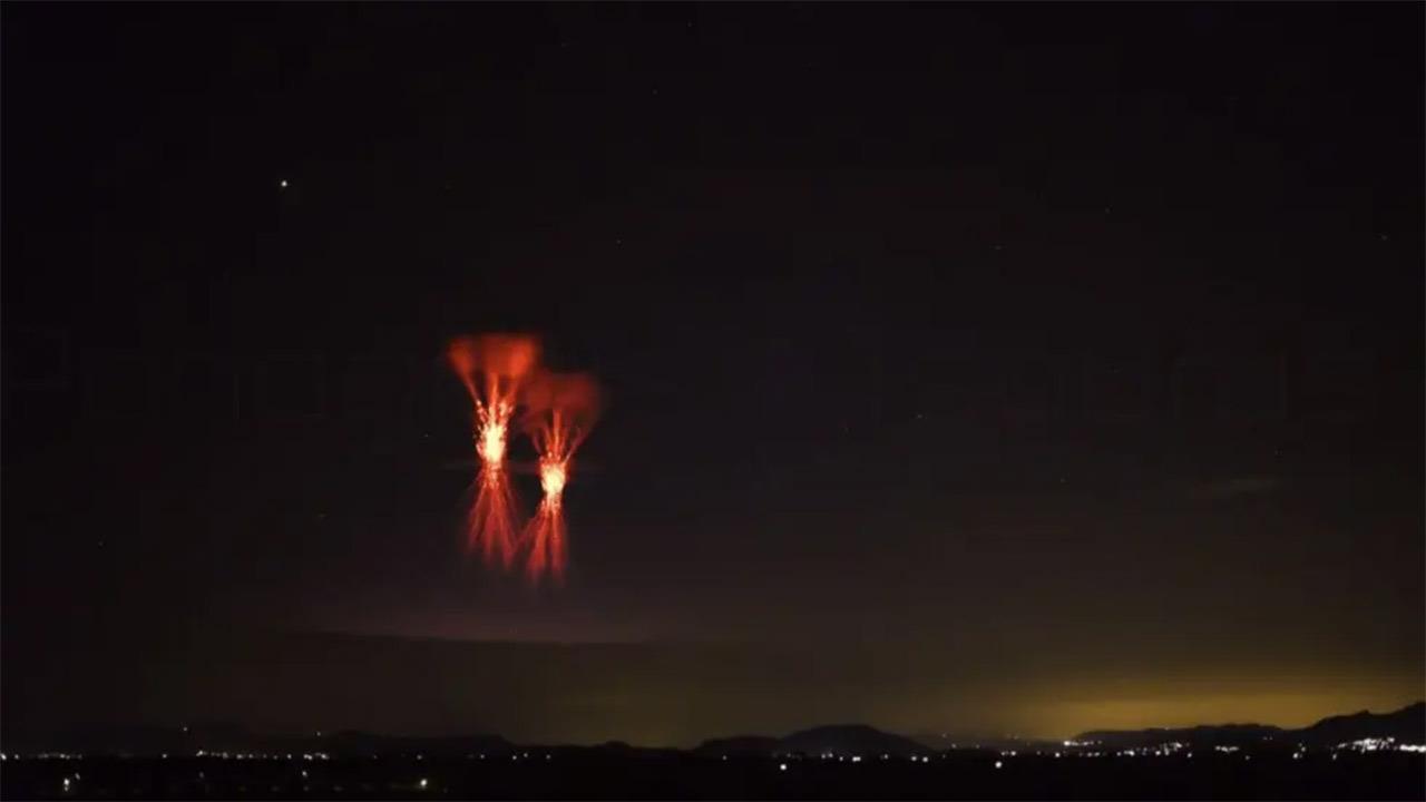 Γιατί κοκκίνισε το Αιγαίο; Ένα σπάνιο φαινόμενο