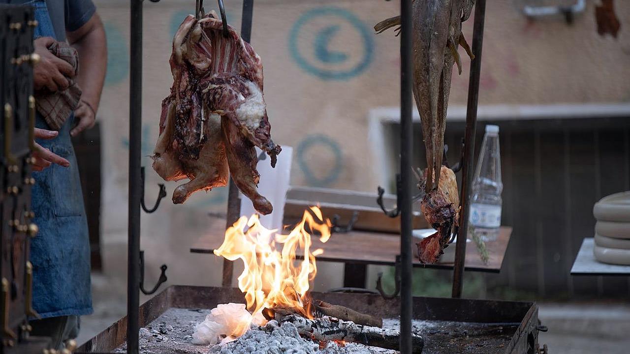 Ταβερνοκατάσταση σε Ιλίσια και Ζωγράφου