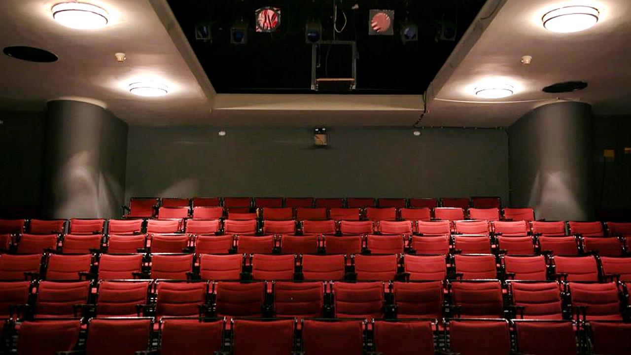 Το Θέατρο Τέχνης γιορτάζει την Παγκόσμια Ημέρα Θεάτρου προσφέροντας μειωμένα εισιτήρια για τις παραστάσεις του