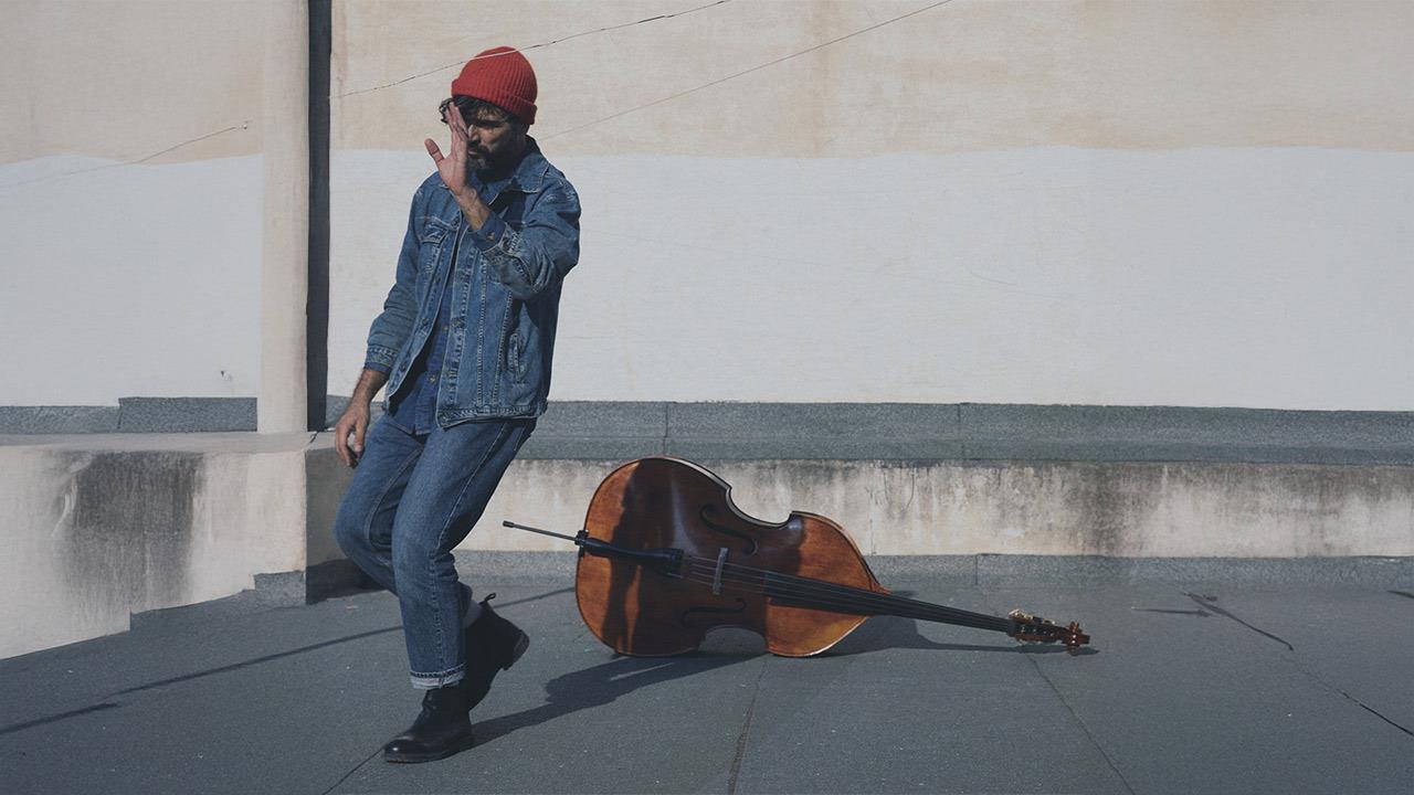 Ο Πέτρος Κλαμπάνης παρουσιάζει το “Remembering Miles”: στον Κήπο του Μεγάρου την Παρασκευή 4 Ιουλίου