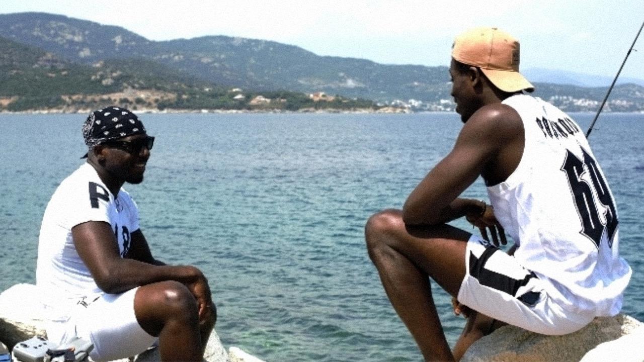 Απίστευτο: Πορνοστάρ βρέθηκαν σε αστυνομικό τμήμα επειδή τους πέρασαν για… μικροπωλητές