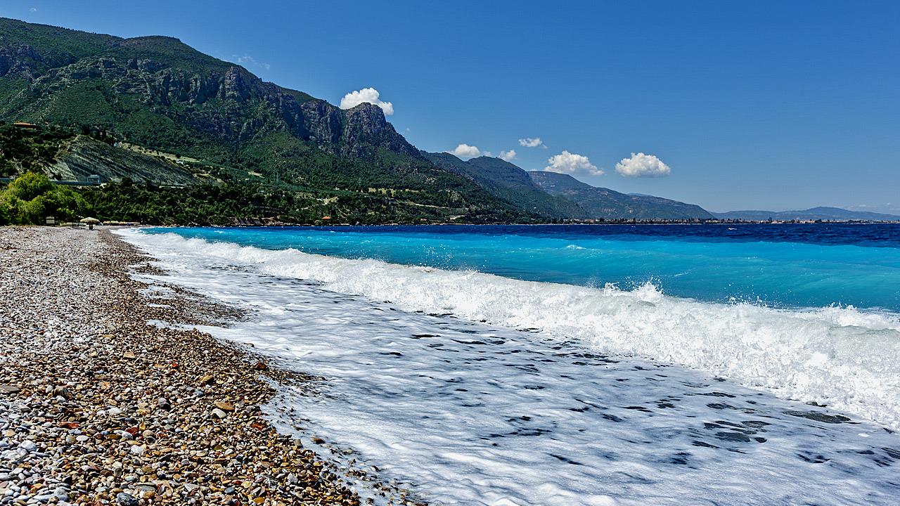 Οι ωραιότερες παραλίες γύρω από την Πάτρα