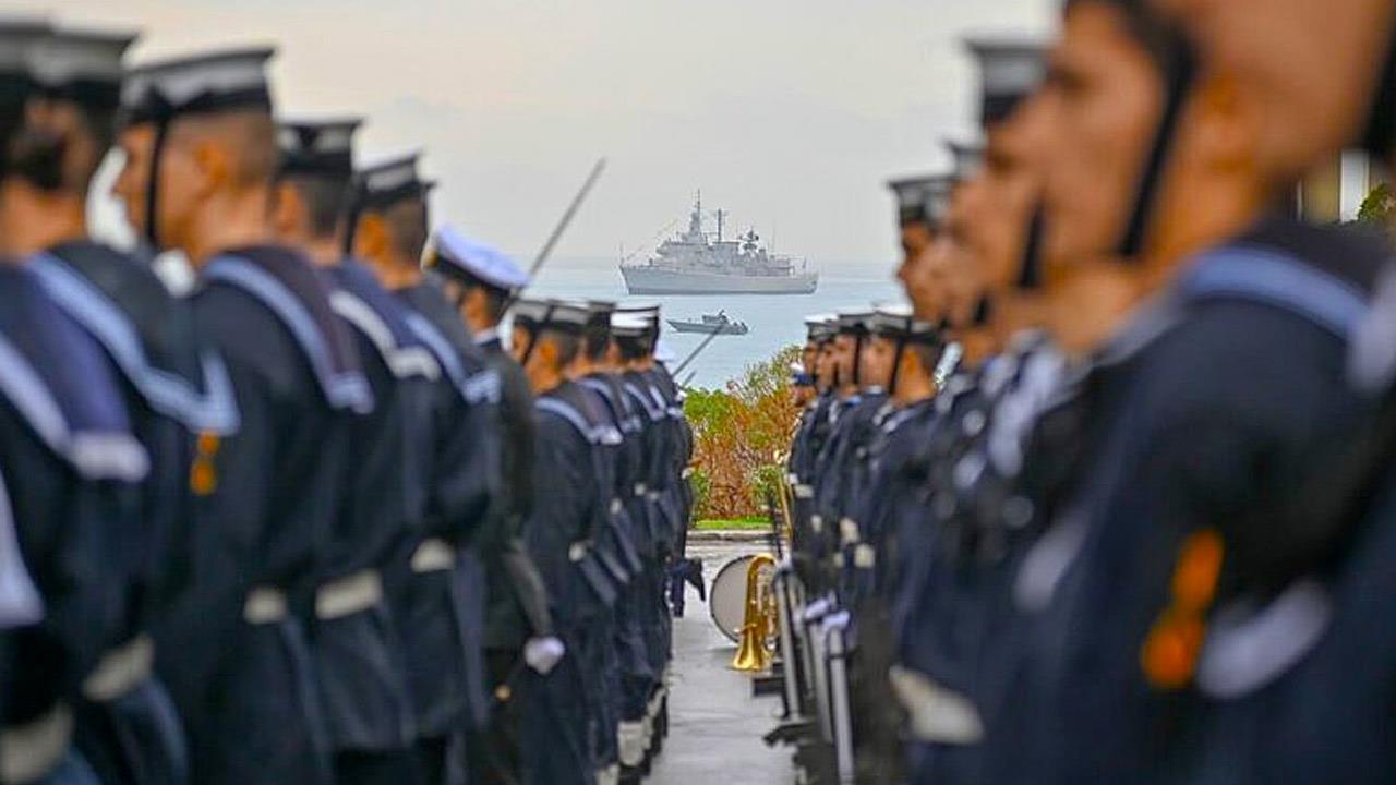 Καταργείται η θητεία σε Πολεμική Αεροπορία και Ναυτικό