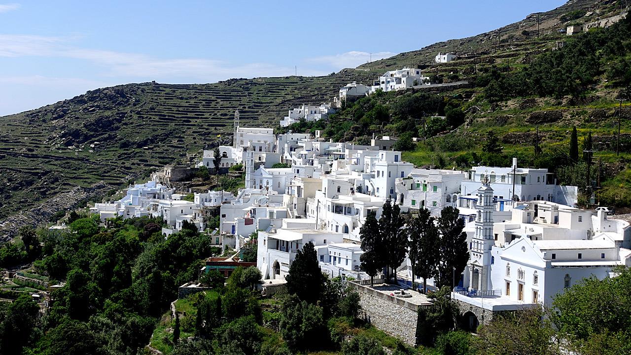 Ταξίδι στην Τήνο είκοσι χρόνια μετά