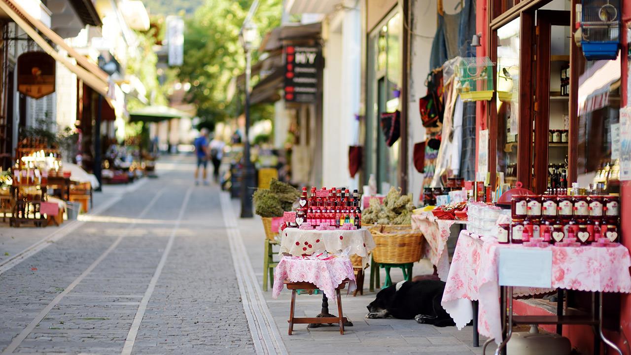 Τι να αγοράσω από τα Καλάβρυτα;