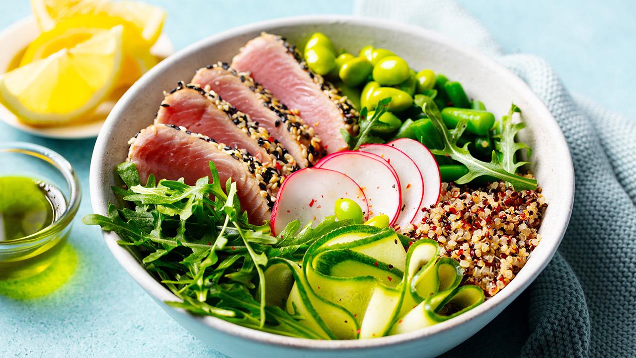 Σούπερ συνταγές για χορταστικές σαλάτες