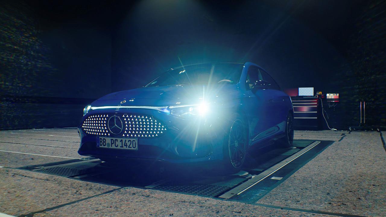 Η Mercedes-Benz εγκαινιάζει το πιο προηγμένο κέντρο δοκιμών φωτισμού στην αυτοκινητοβιομηχανία