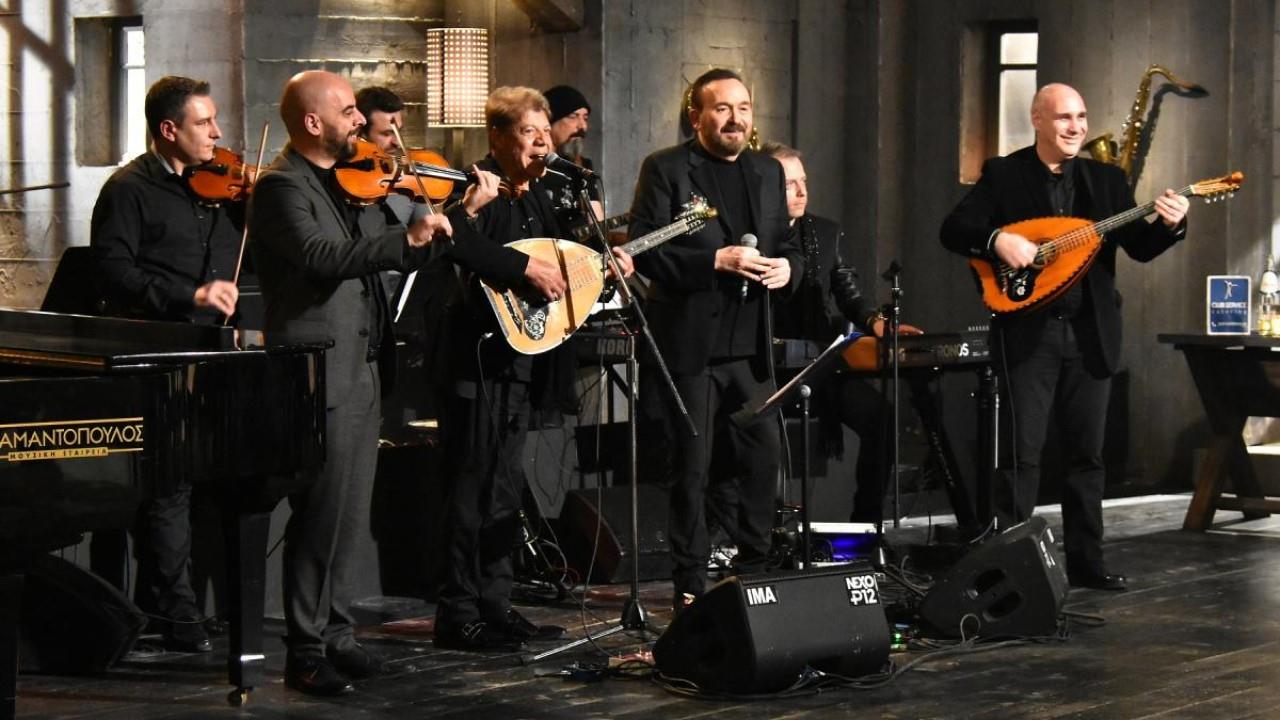 Κουίζ: Σου δίνουμε τους στίχους, βρίσκεις το ελληνικό τραγούδι;