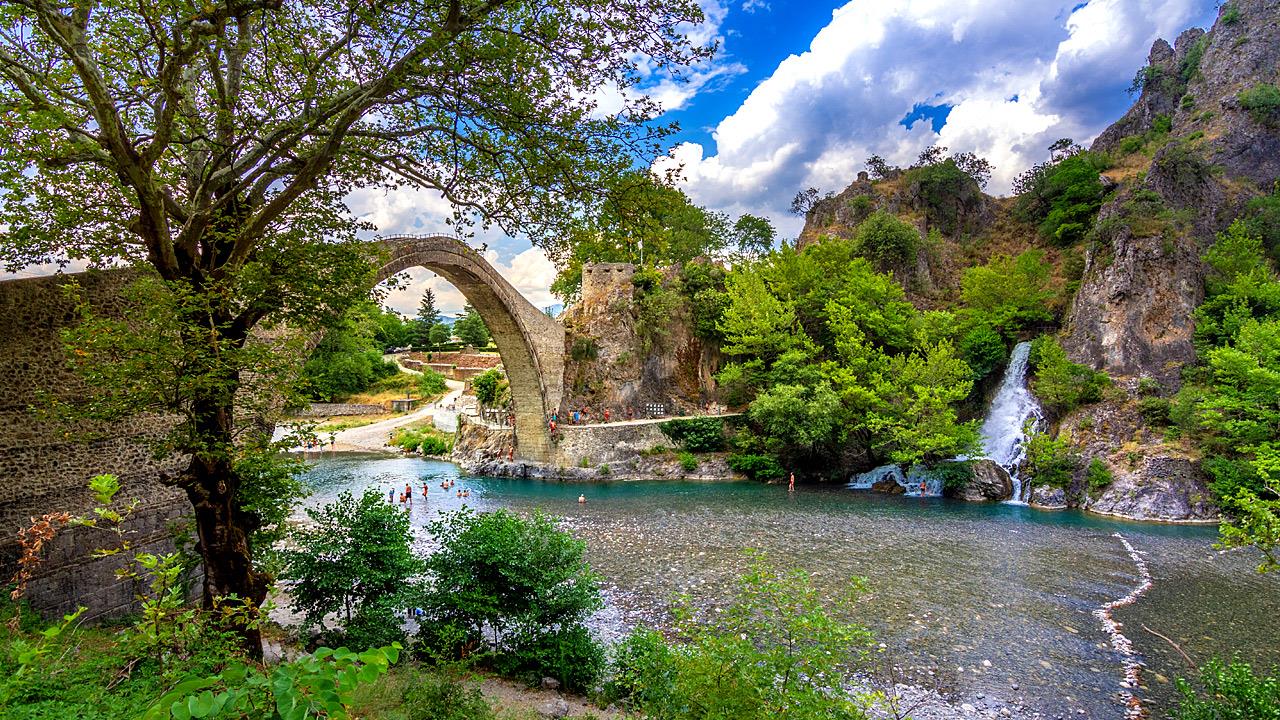 Οικονομικοί προορισμοί στην Ελλάδα: Ταξίδεψε χωρίς να ξοδέψεις μια περιουσία