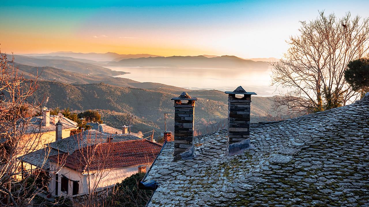 Χειμερινοί προορισμοί Ελλάδα: Οι ομορφότερες αποδράσεις για το κρύο