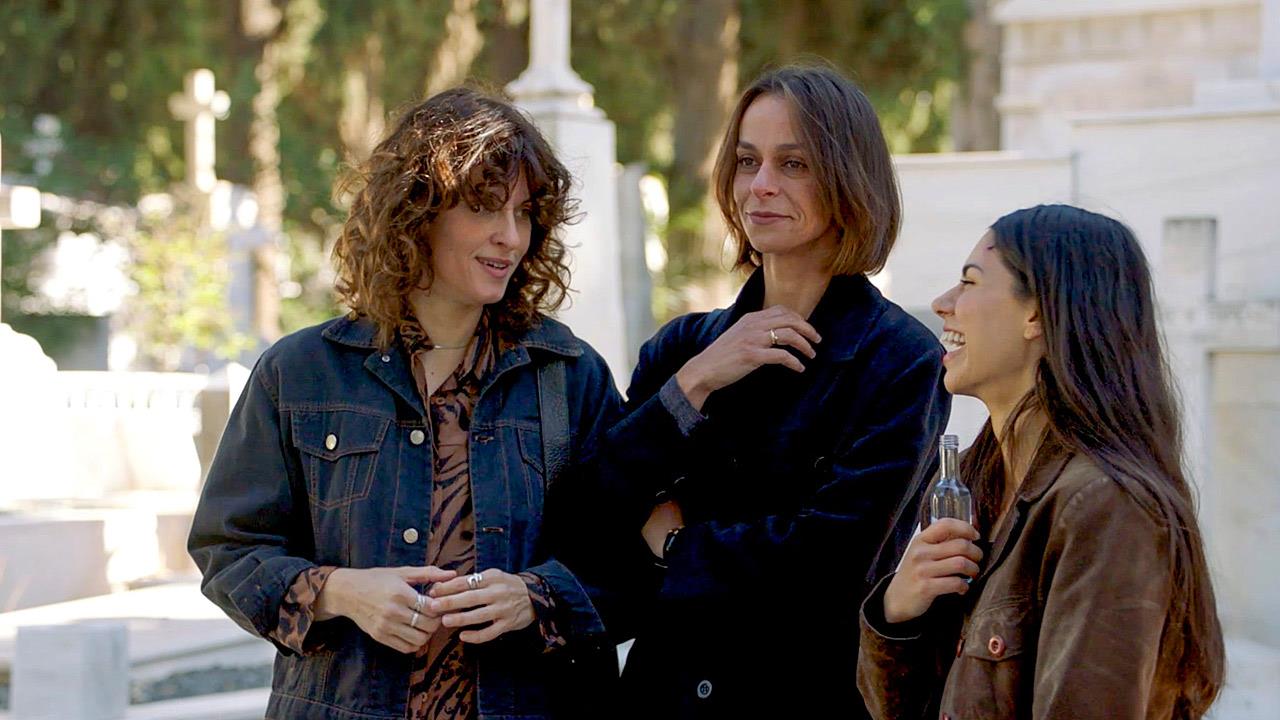 Μη γελάτε, θα σας δει ο κόσμος: Η νέα ταινία του Νικόλα Δημητρόπουλου στο 66ο Φεστιβάλ Κινηματογράφου Θεσσαλονίκης