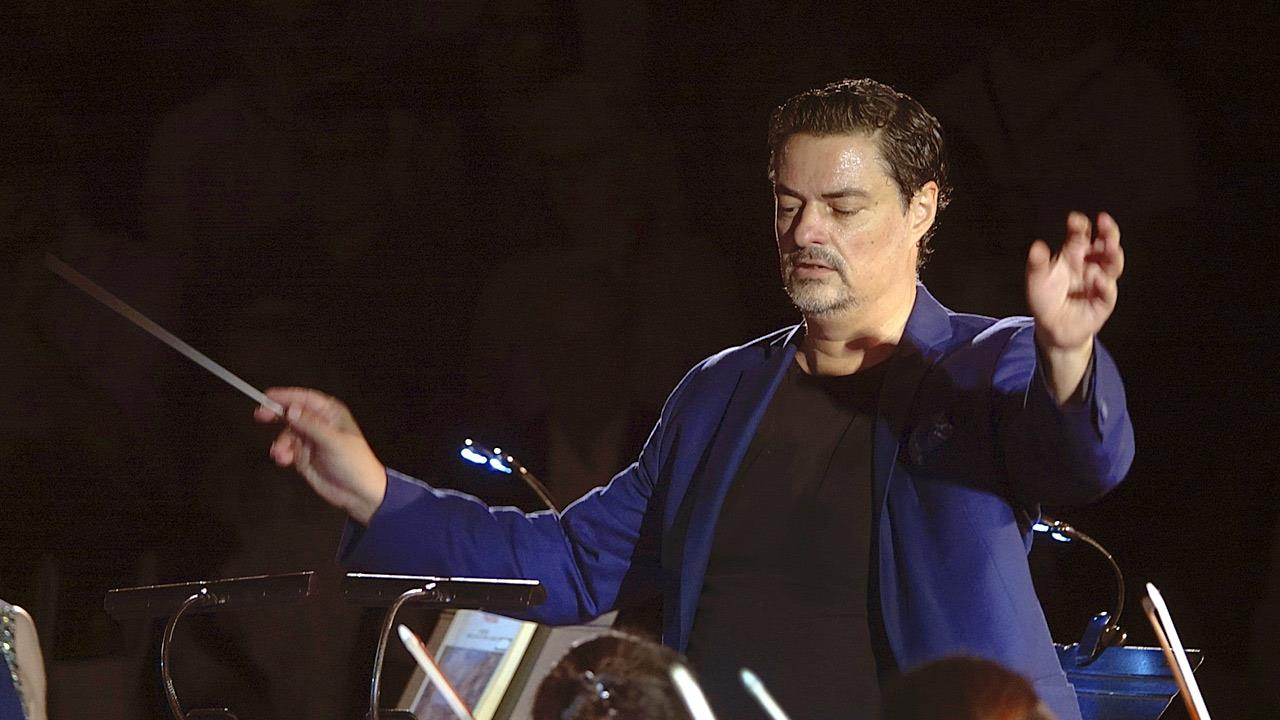 Schubert 8 – Beethoven 5  από την Καμεράτα Ορχήστρα των Φίλων της Μουσικής στο Μέγαρο