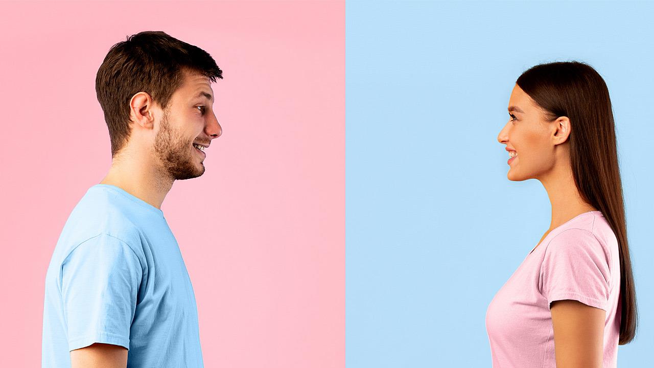 Τι θέλει να σου πει με τον τρόπο που σε κοιτάει