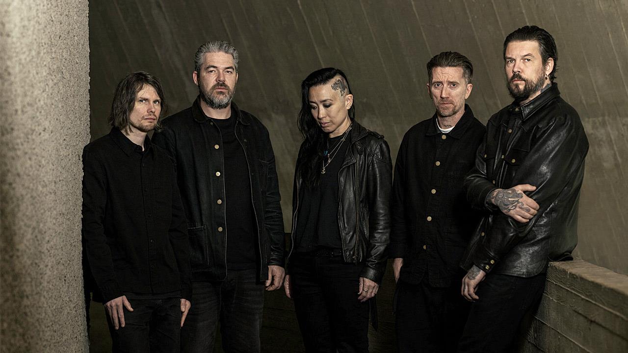 Amenra live στην Αθήνα: Αυχένες σπασμένοι, μάτια δακρυσμένα, φωνή βραχνή