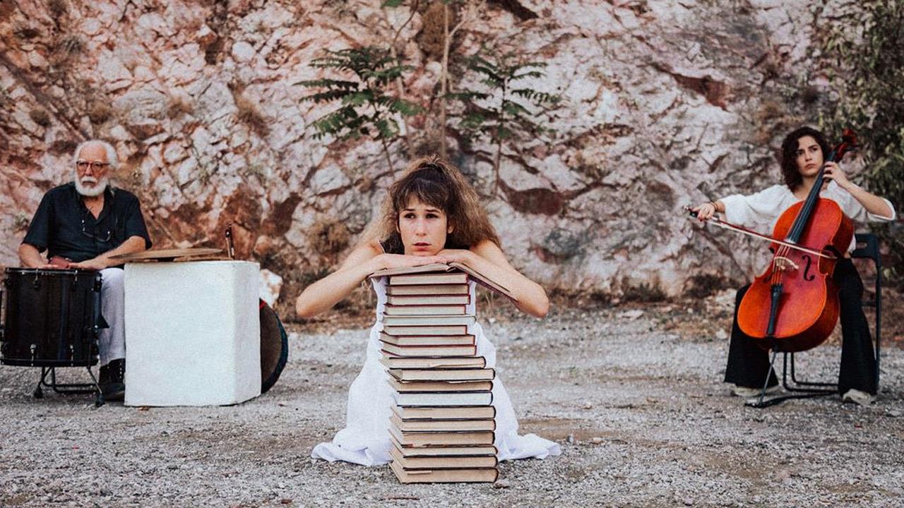 Μνήμη | Λήθη: Η Αλίκη Στενού σκηνοθετεί Δημήτρη Δημητριάδη