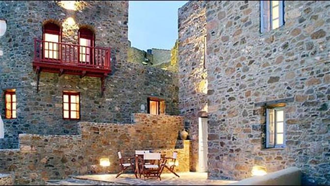 Pyrgos Village: Παραμυθένιο σκηνικό στη Χίο