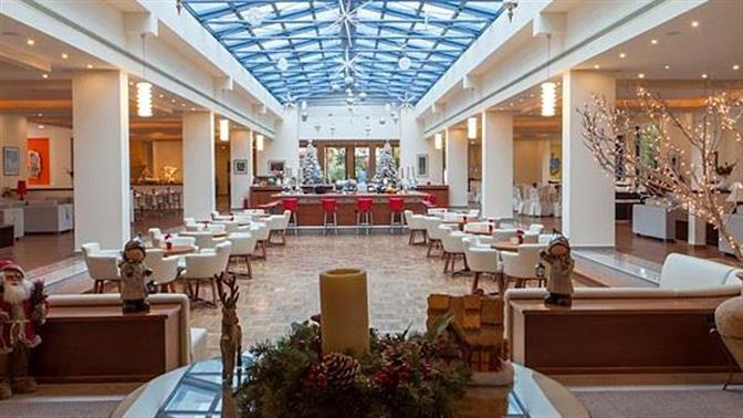 Σούπερ εορταστικά πακέτα στο Alkyon Resort Hotel 