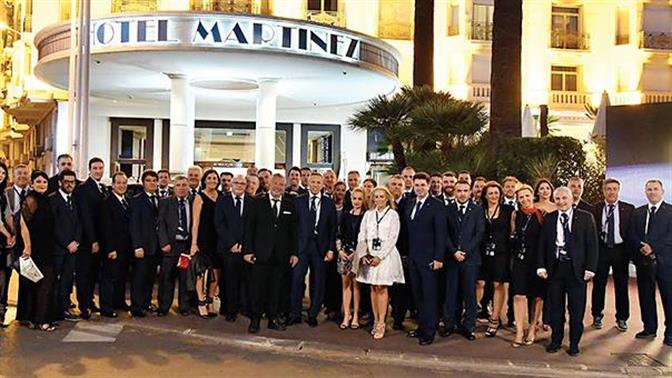 Ισχυρή ελληνική παρουσία!