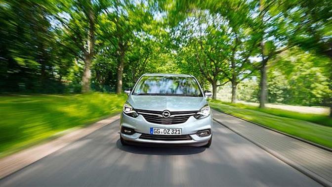 Το Opel κινείται μόνο του!