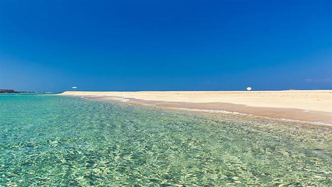 Ποια είναι η καλύτερη παραλία της Πελοποννήσου;