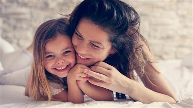 Μια μαμά γράφει στην κόρη της τι δεν πρέπει να κάνει