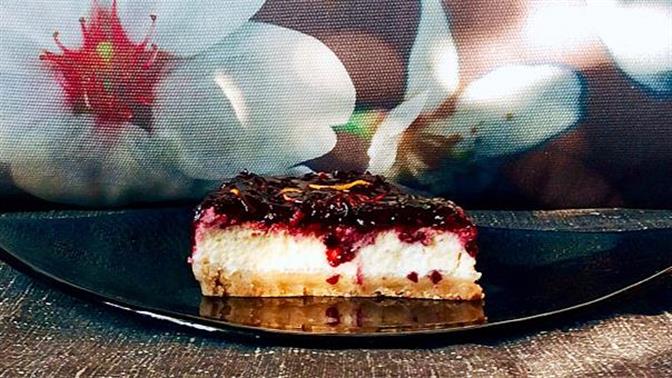 Ένα υπέροχο και άκρως… ελληνικό cheesecake πορτοκάλι 