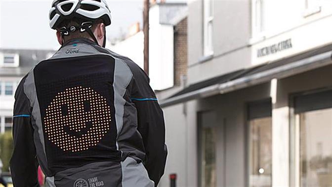 Οδηγέ, πρόσεχε στρίβω