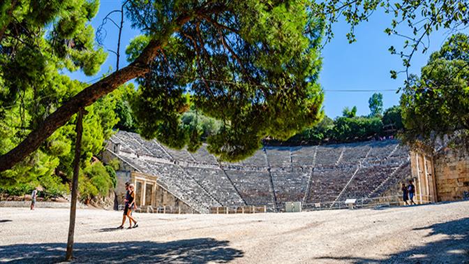 Και όμως, το Φεστιβάλ Αθηνών και Επιδαύρου ανακοίνωσε πρόγραμμα