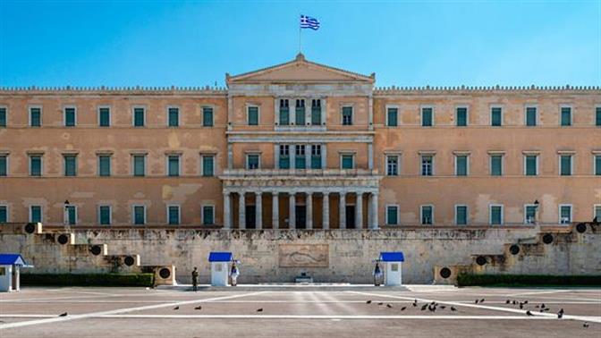 Πώς εξηγείται η πειθαρχία των Ελλήνων στα μέτρα;