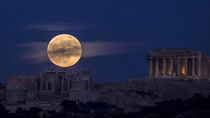 Αύριο η τελευταία υπερπανσέληνος της χρονιάς 