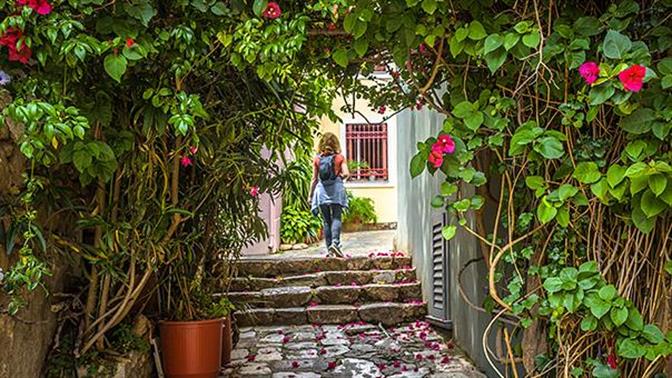 14+1 ιδέες για να κάνεις… τουρισμό στην πόλη