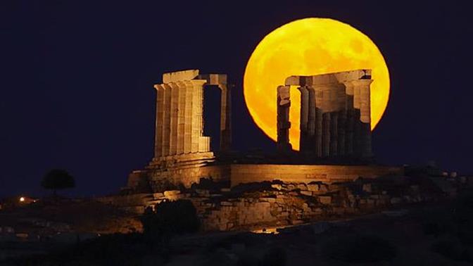 Το βράδυ της Πέμπτης η τελευταία υπερπανσέληνος του 2021