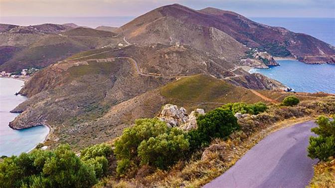 Οι ωραιότερες καλοκαιρινές αυτοκινητάδες στην Ελλάδα